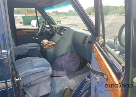 1995 GMC Rally Wagon / Van G2500 from USA, damaged, VIN 1GDEG25K5SF534646